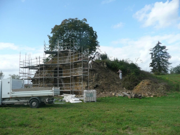 Le château de Lûmes sort de la légende